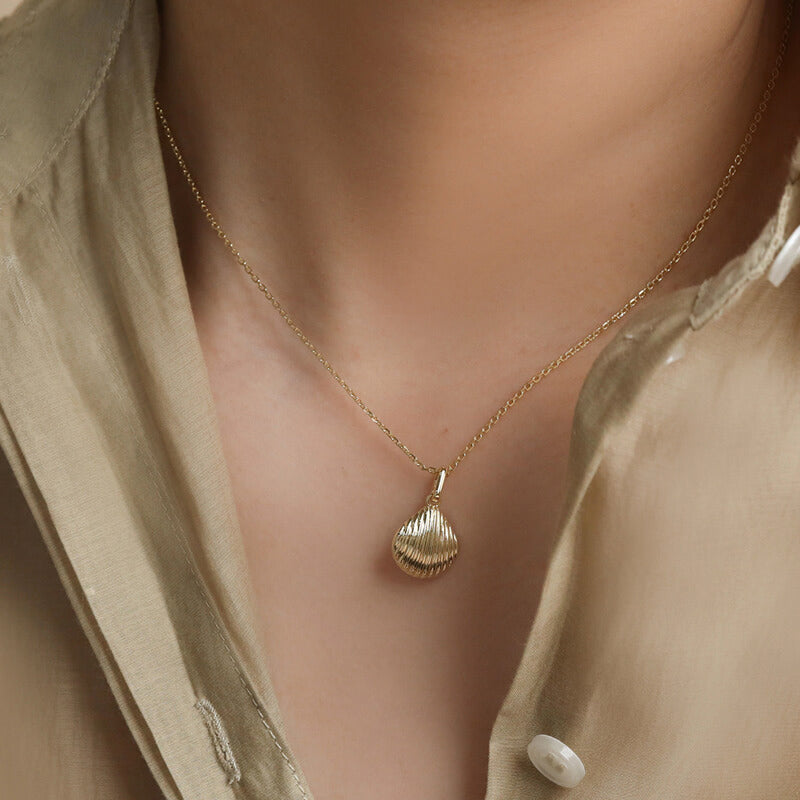 Shell Pearl Necklace for Women