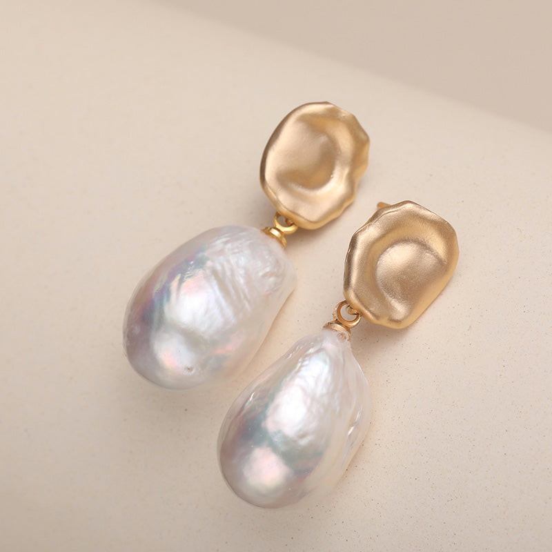 Vintage Jewelry Large Baroque Pearl Dangle Drop Earrings